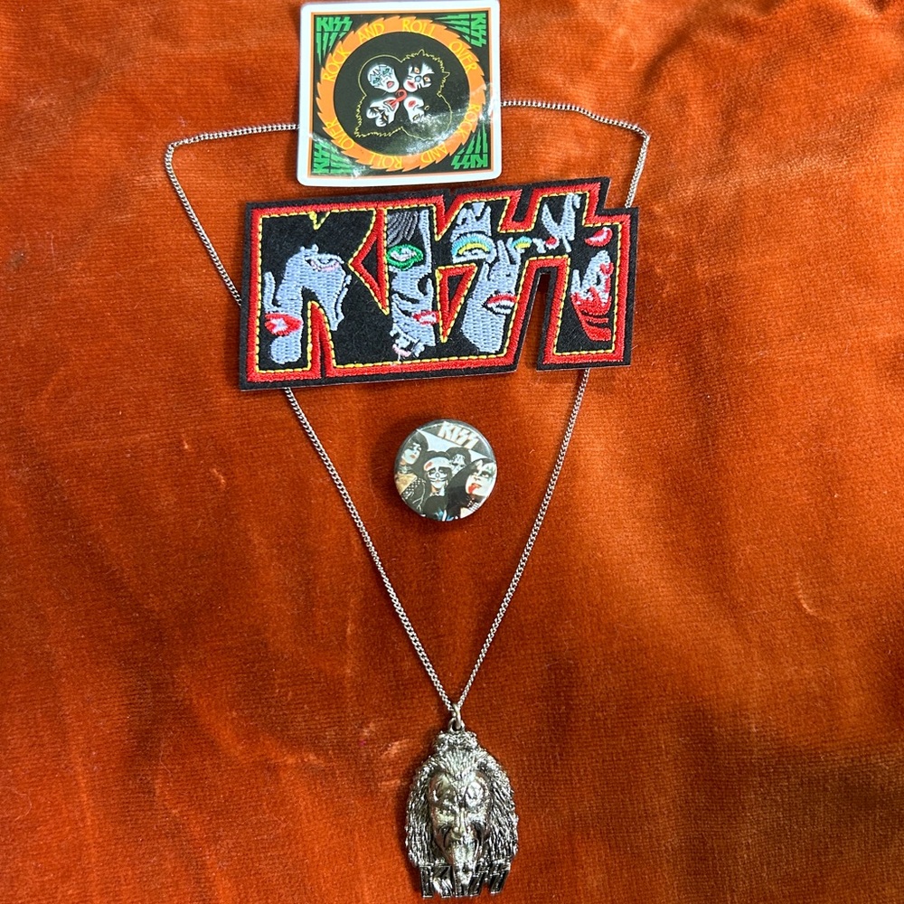 KISS PATCH & KISS STICKER & VINTAGE GENE SIMMONS KISS NECKLACE & KISS PIN BUNDLE